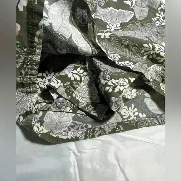 Croft & Barrow Floral Skorts - Picture 5 of 8